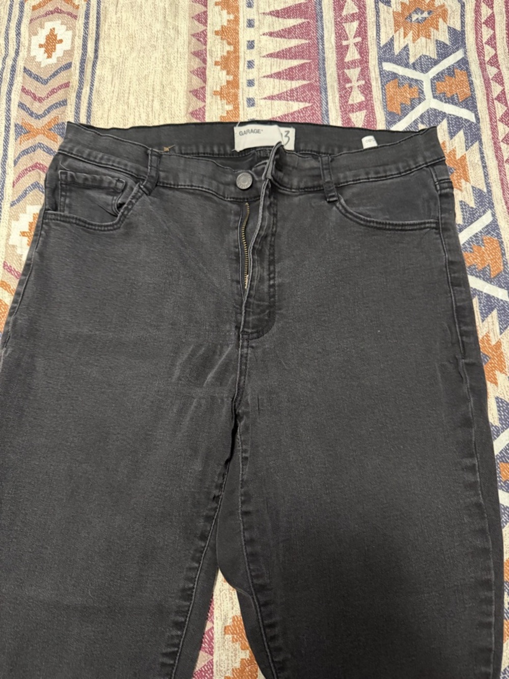 Garage Women's Skinny Jeans in Washed Black